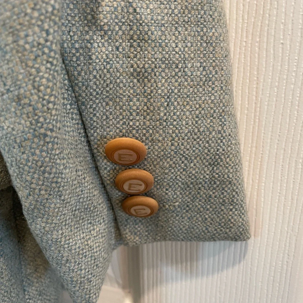 Escada Elements sage 3 Button satin lined virgin wool/Cashmere blazer women’s 38